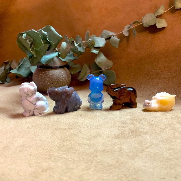 Lot of 5 Crystal Carvings - Picture 1 of 8